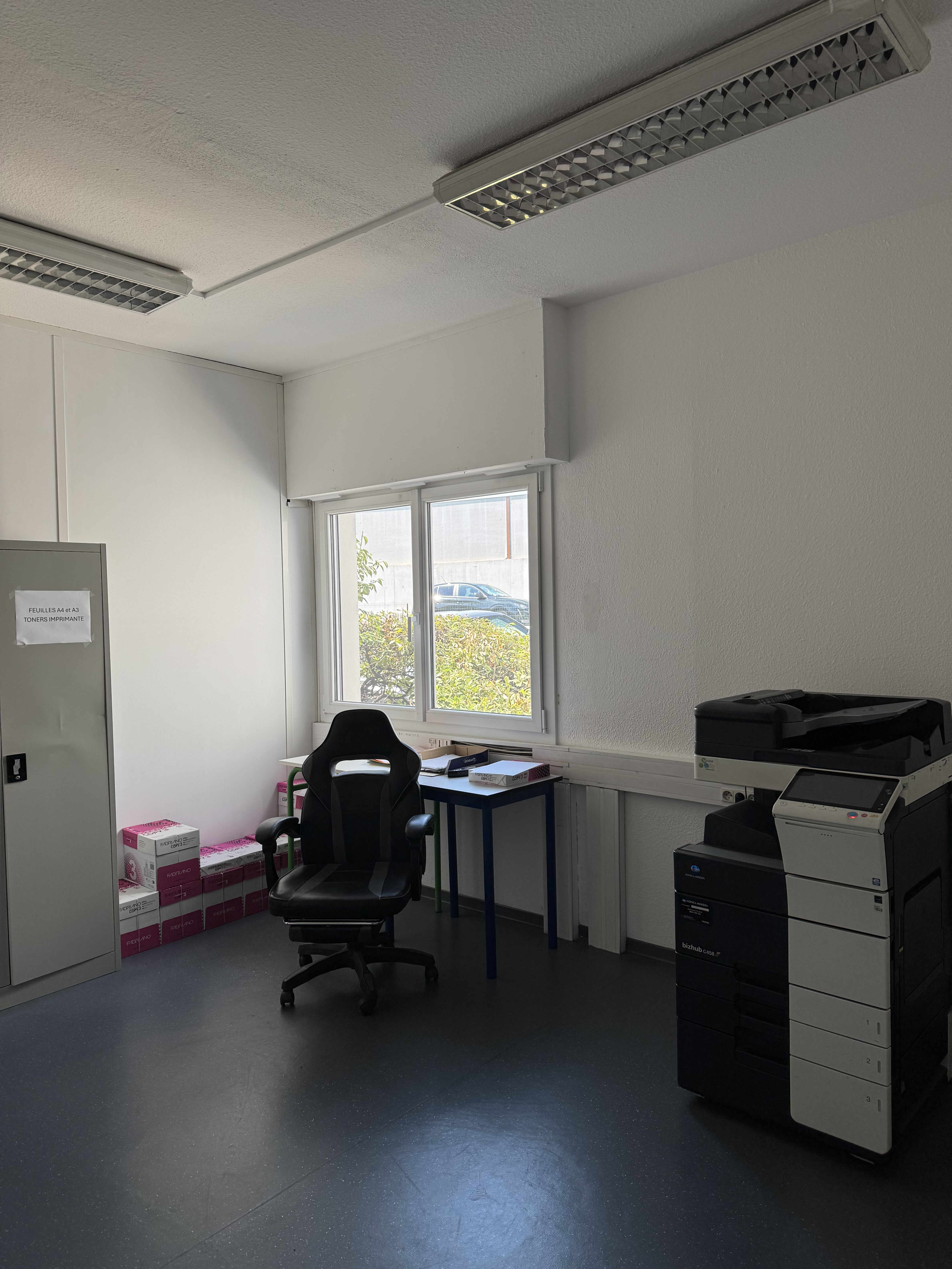 Salle d’impression et reprographie — campus ISIM Toulon