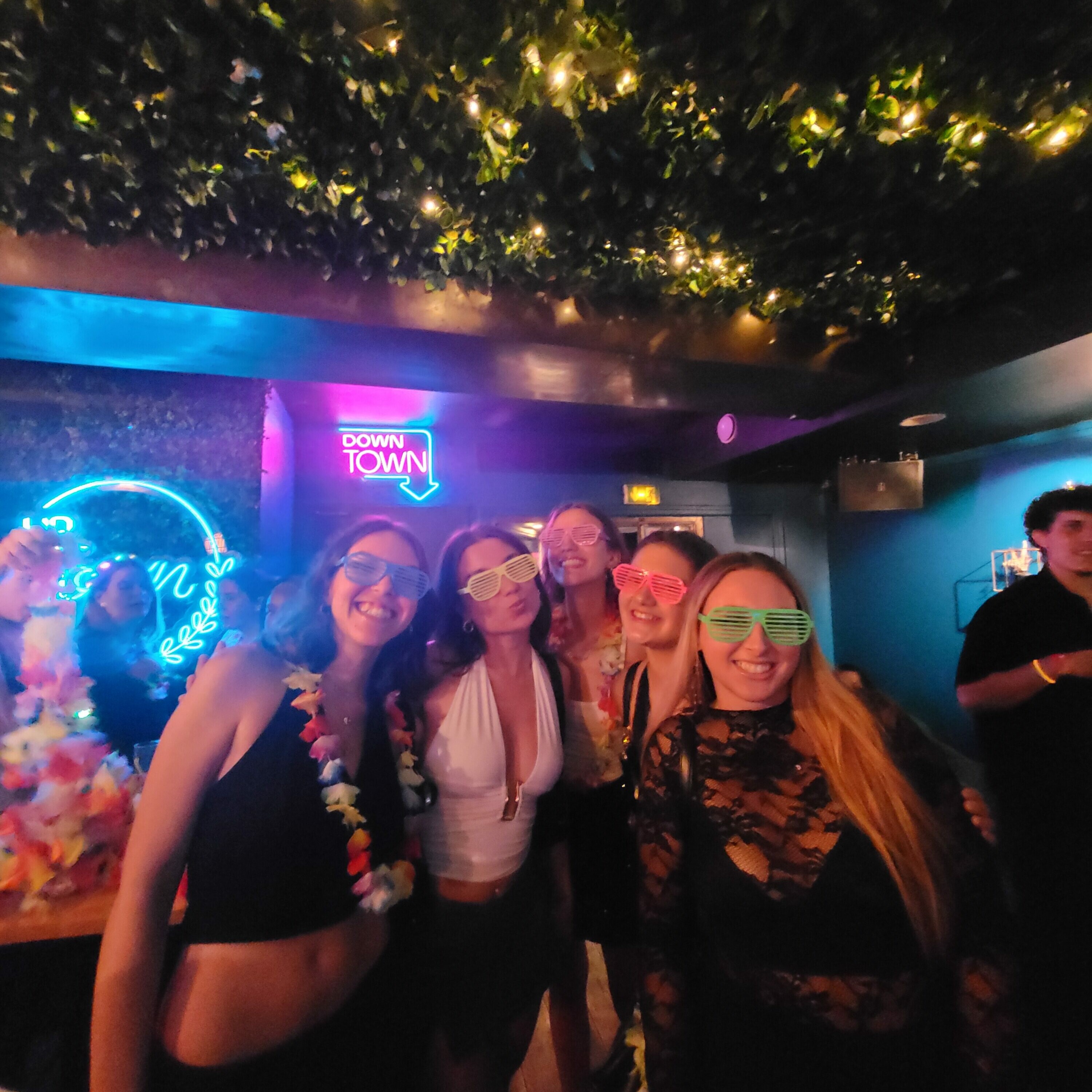 Photo de groupe au Town pendant la Nuit de l'Etudiant